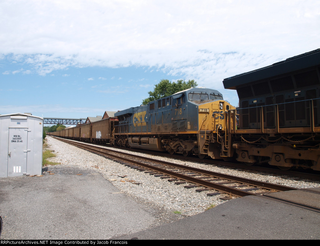 CSX 718